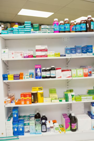 close-up-shelves-drugs_13339-133107